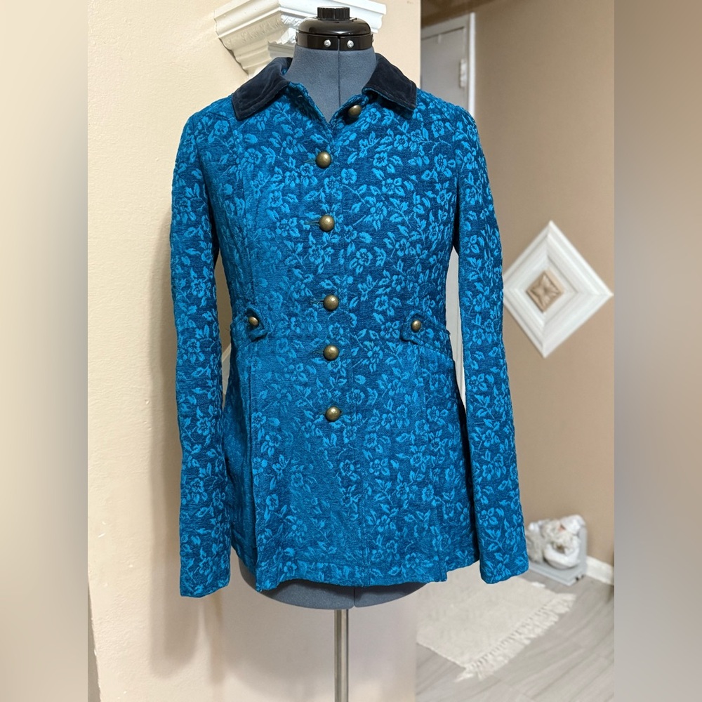 Free People Blue Floral Blazer with brown Buttons